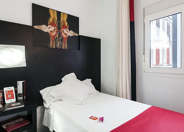 فندق ديل بينتور مالقة